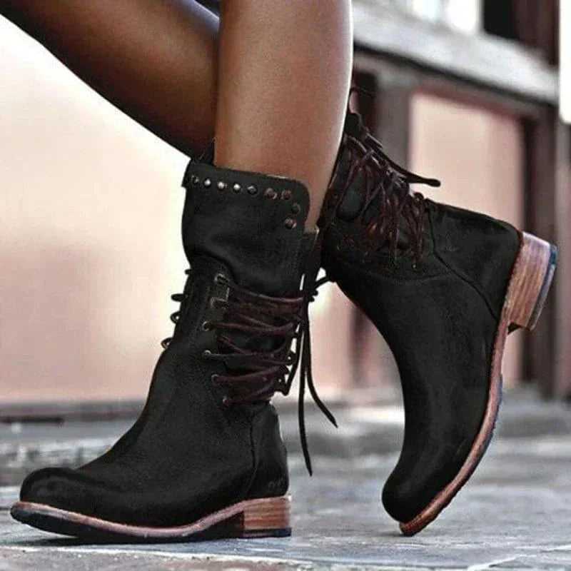 NORTHLINE STUDIO | Trail-Stiefel