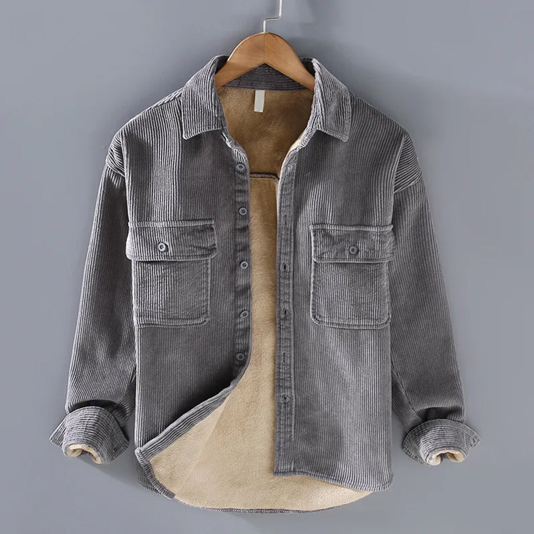 Klassisch designte Cordjacke