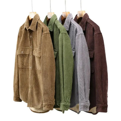 Klassisch designte Cordjacke