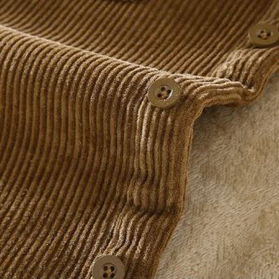 Klassisch designte Cordjacke
