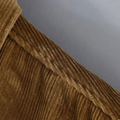 Klassisch designte Cordjacke