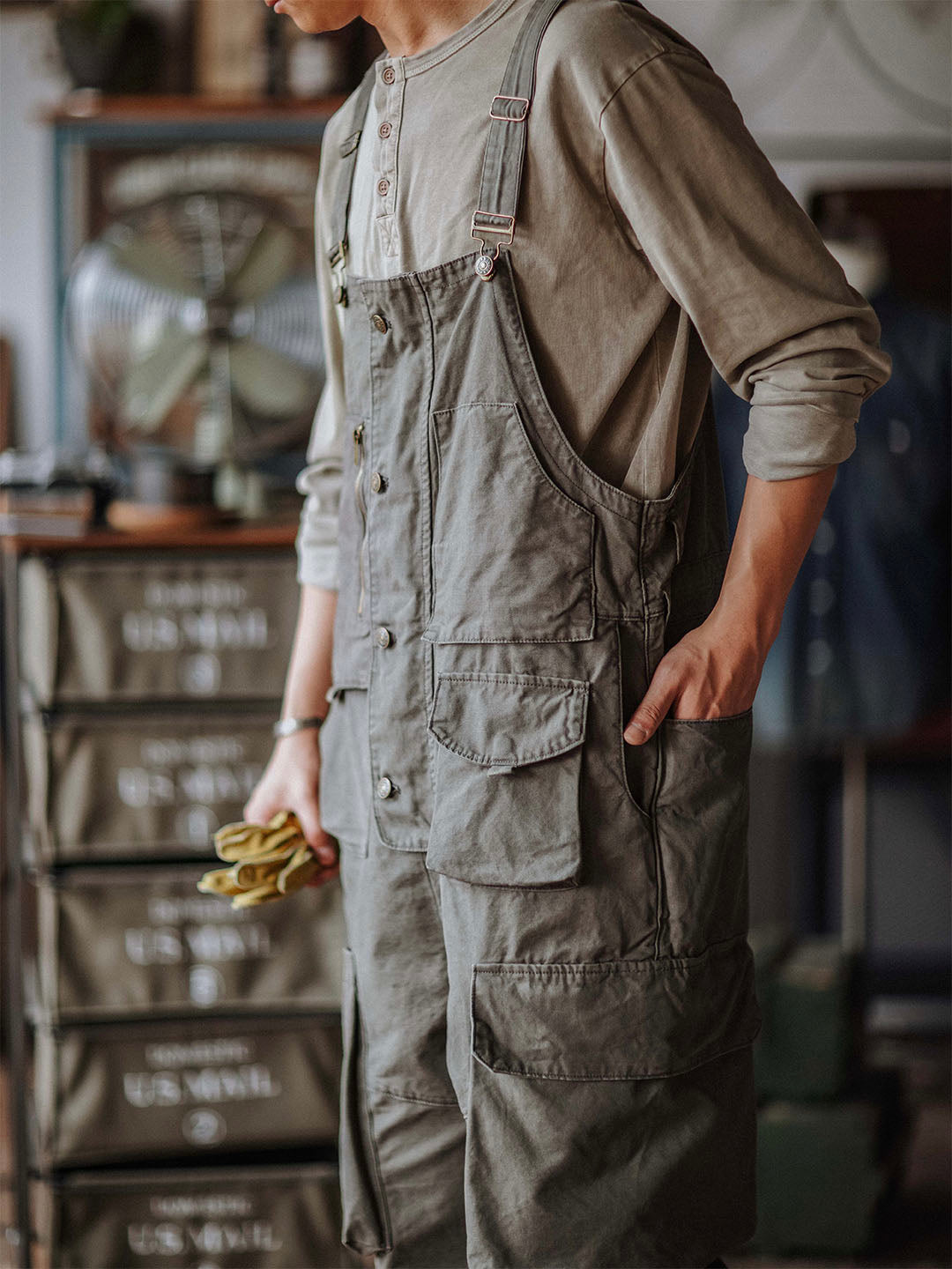 Émile™ | Robuste dunkelblaue Latzhose