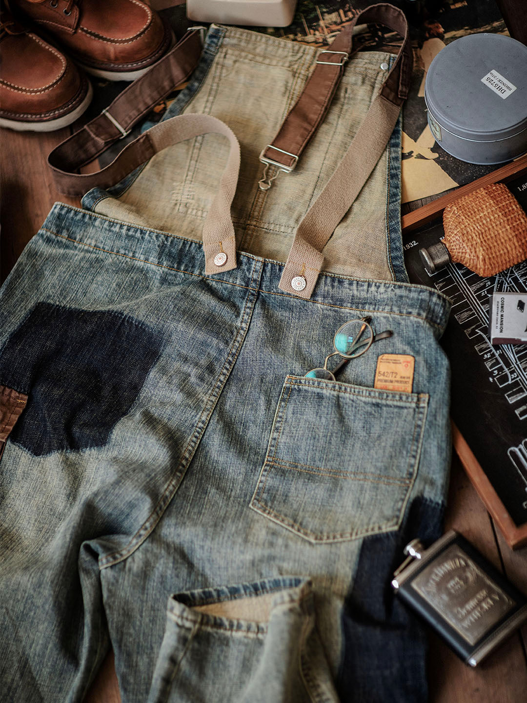 Paul™ | Lässige hellblaue Latzhose