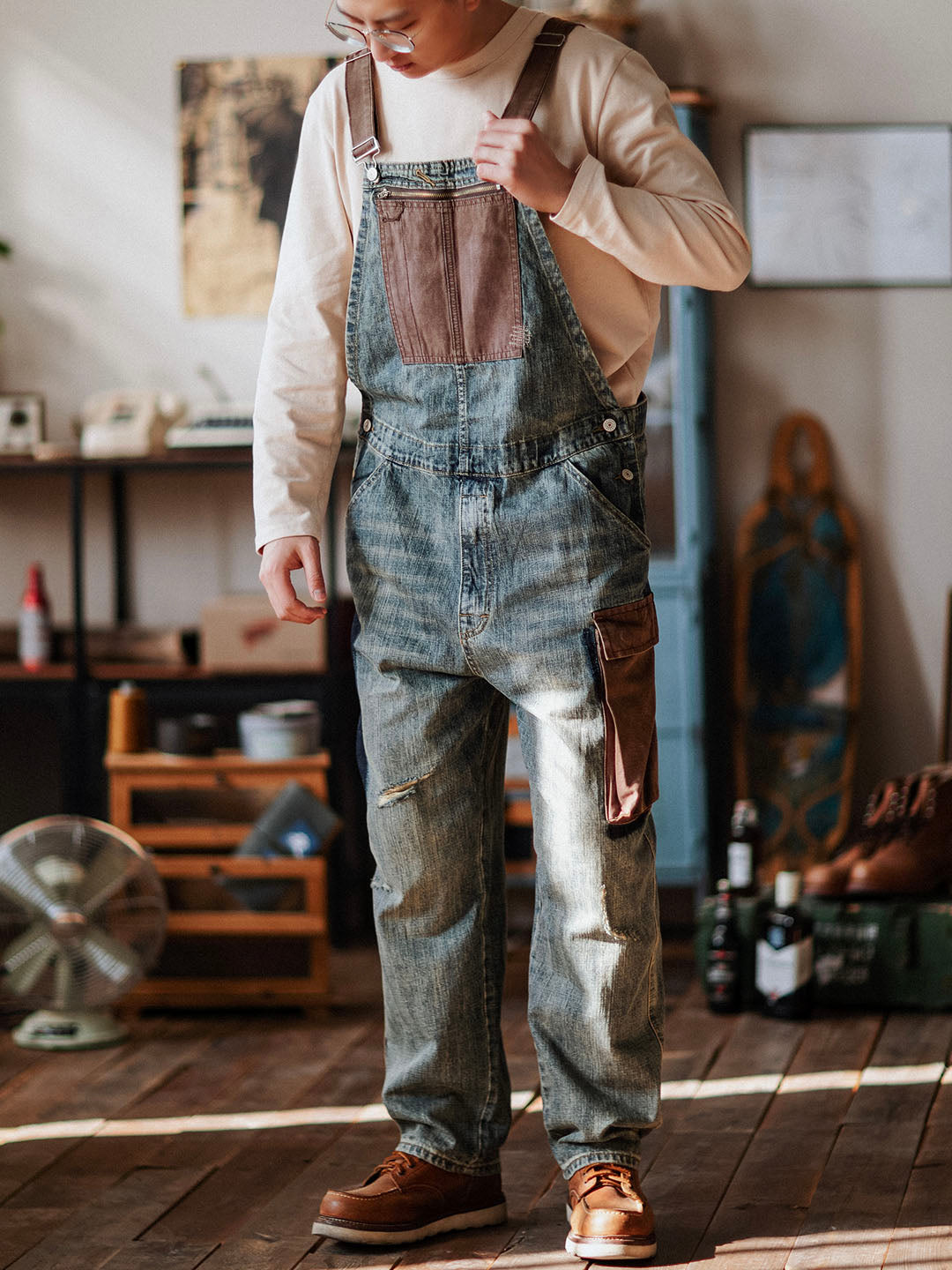 Paul™ | Lässige hellblaue Latzhose