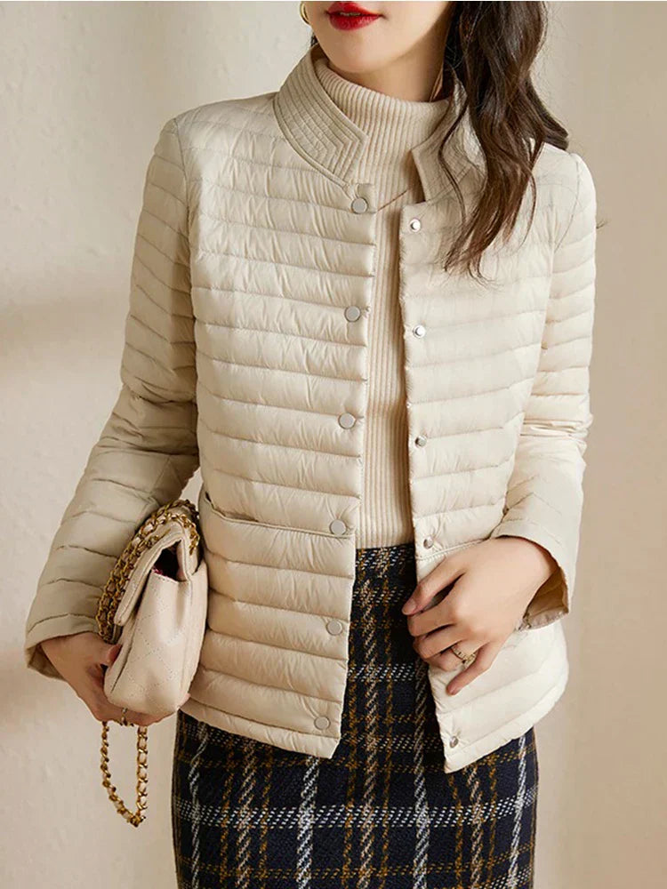 LUCIANA – Feine Seidenjacke für Frühling & Sommer