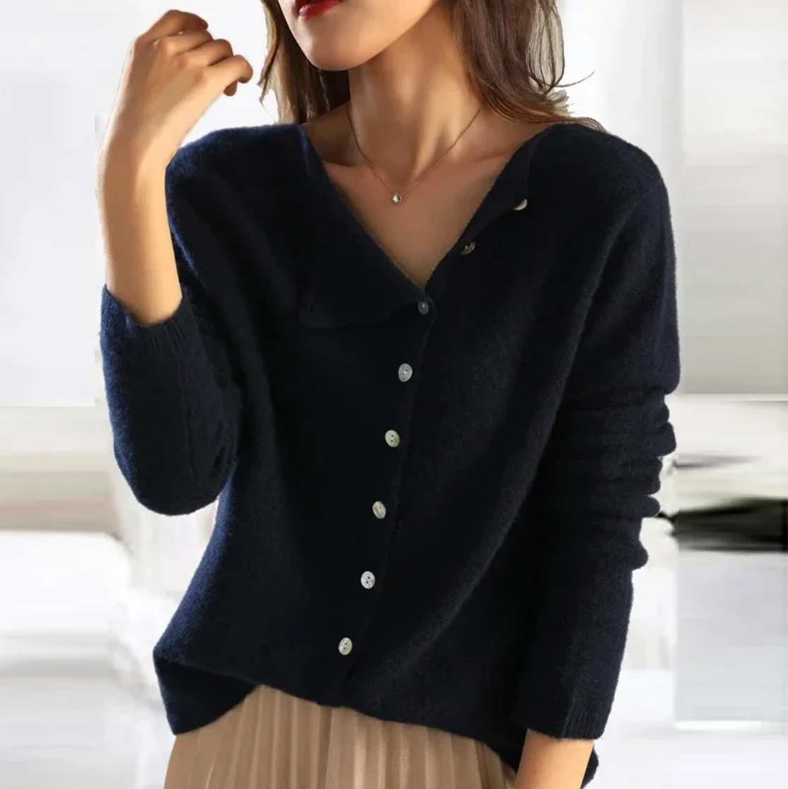 Willow | Eleganter Wollcardigan (Kaufe 1, Bekomme 1 Kostenlos)