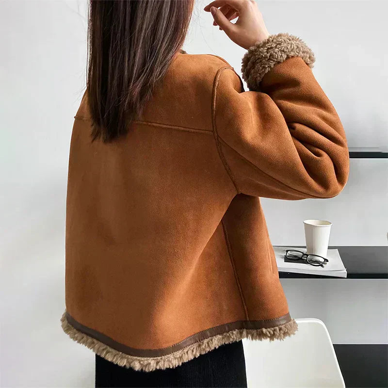 Adelina™ | Modische Jacke mit Knöpfen