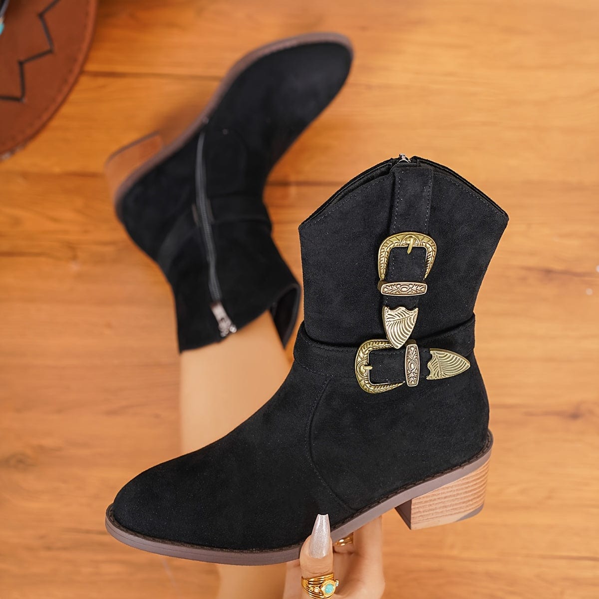 NORTHLINE STUDIO | Trail Boots
